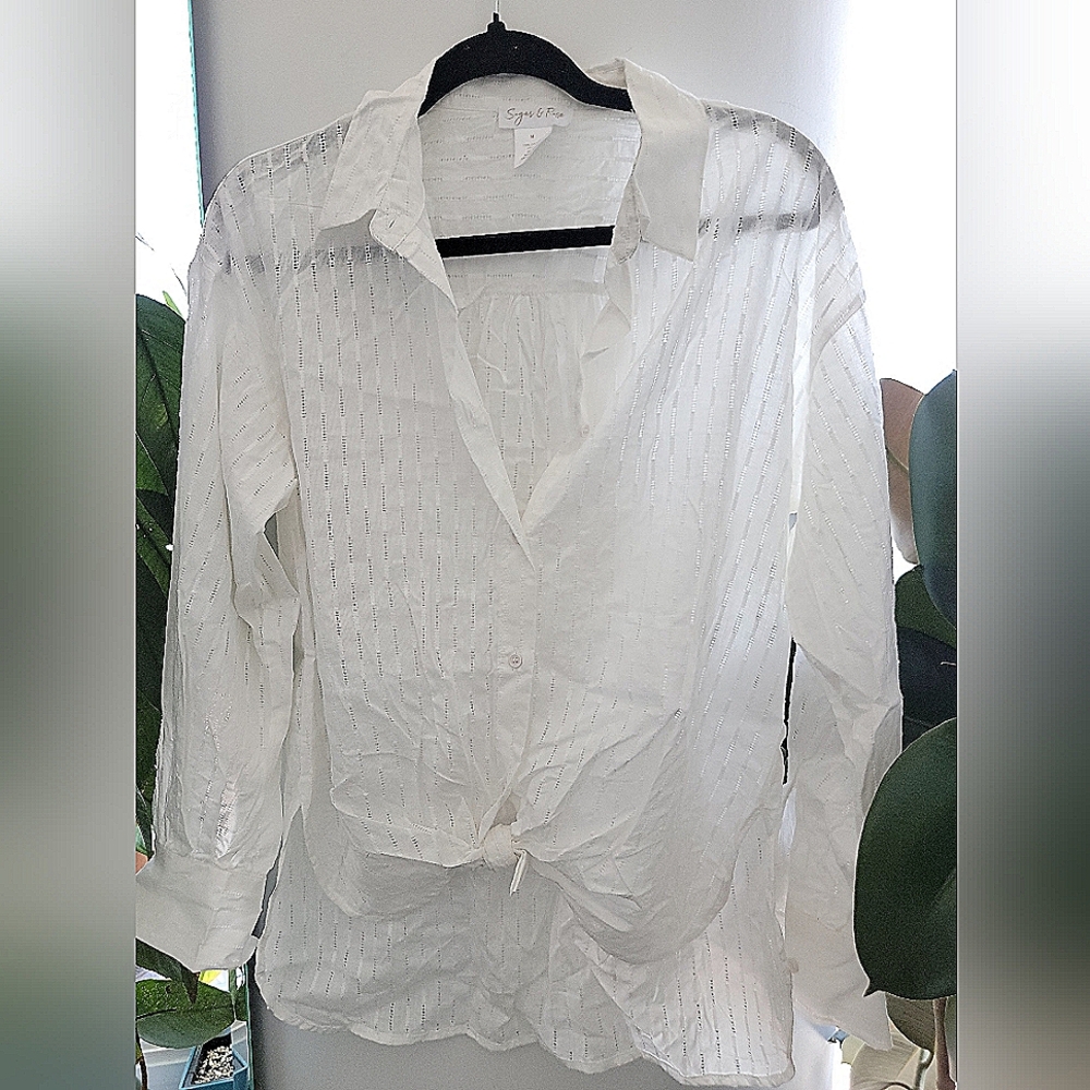 NWOT White Cotton Broderie Tie Front Button Up